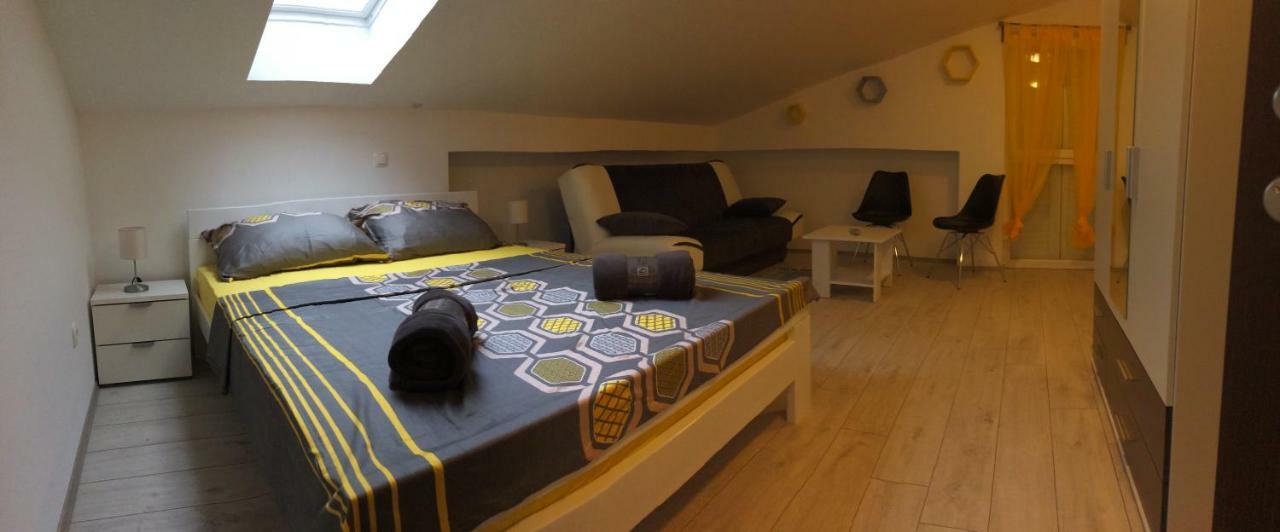 Rose Garden Apartment Privlaka  Ngoại thất bức ảnh