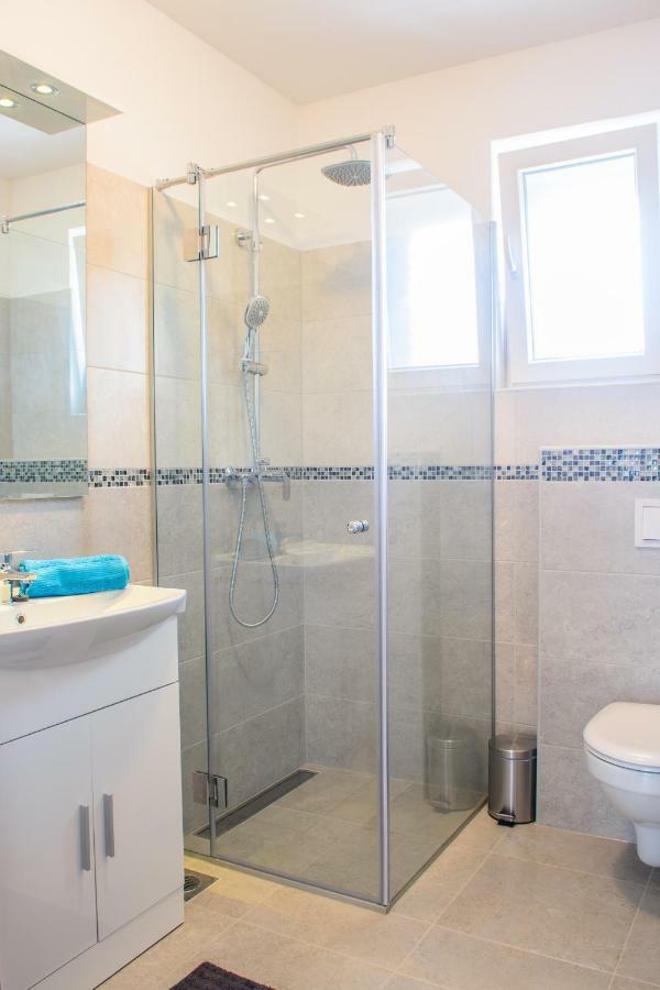 Rose Garden Apartment Privlaka  Ngoại thất bức ảnh