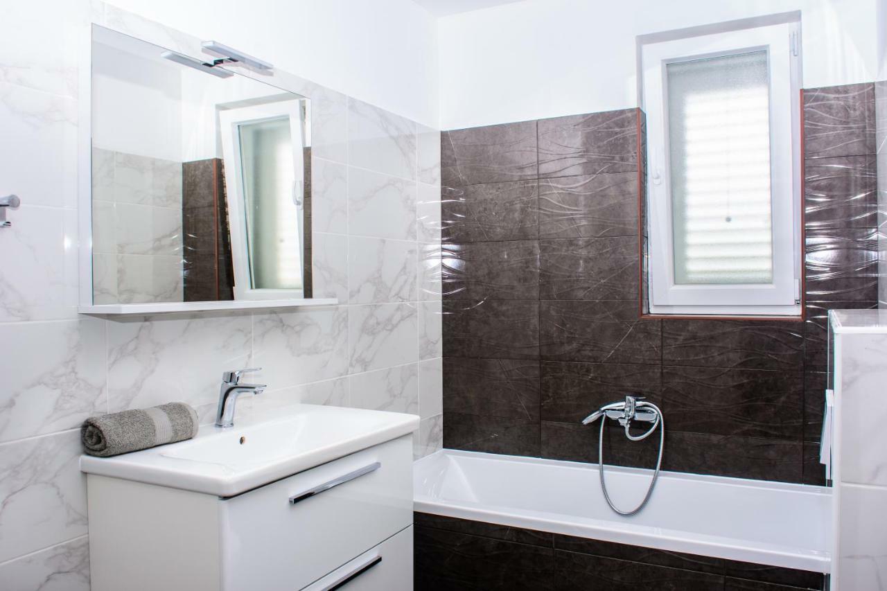 Rose Garden Apartment Privlaka  Ngoại thất bức ảnh