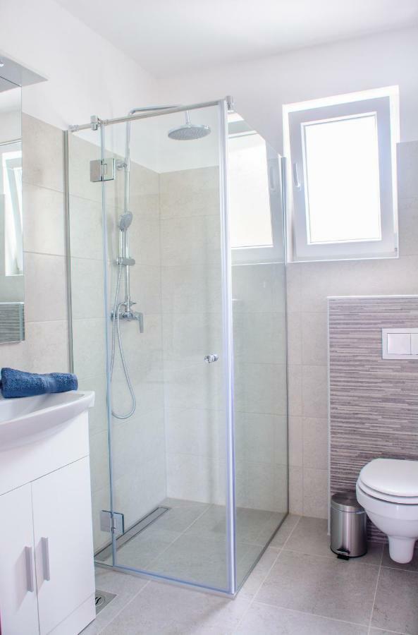 Rose Garden Apartment Privlaka  Ngoại thất bức ảnh