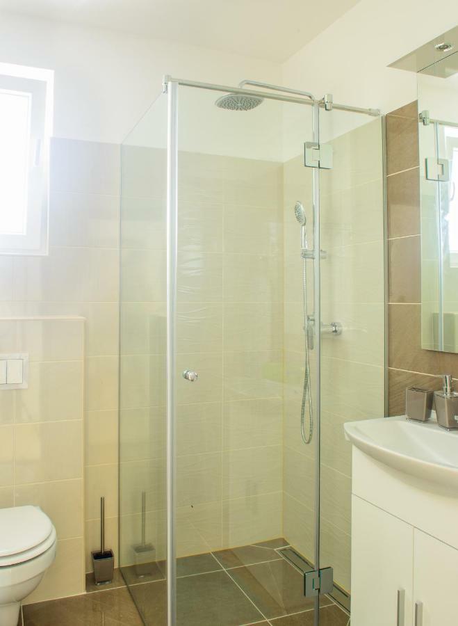 Rose Garden Apartment Privlaka  Ngoại thất bức ảnh