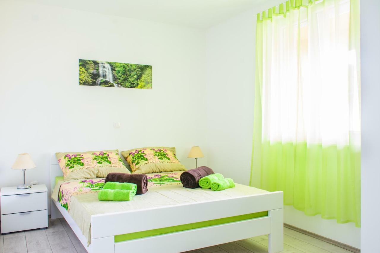 Rose Garden Apartment Privlaka  Ngoại thất bức ảnh